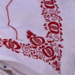Video: Soubor Svéráz předává tradici a umění šití kroje